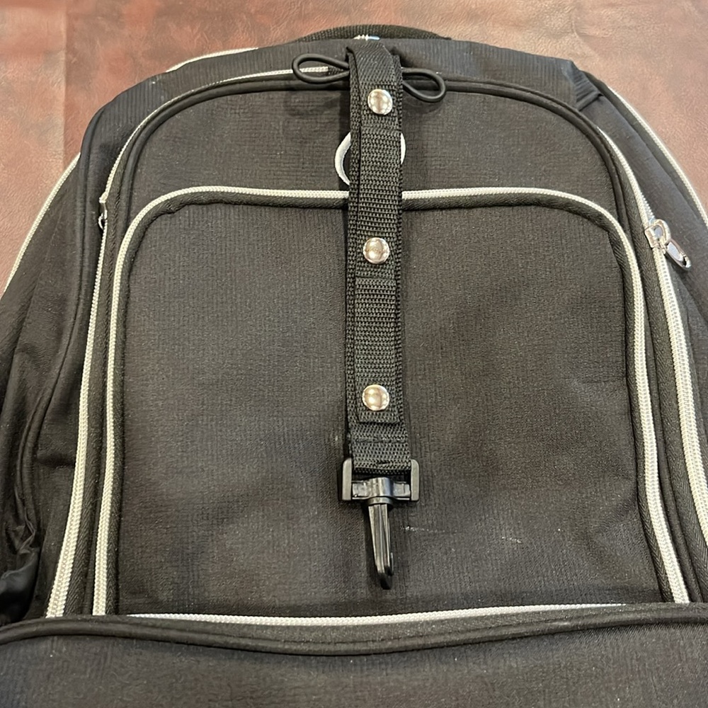 Axeus Backpack - Picture 5 of 6